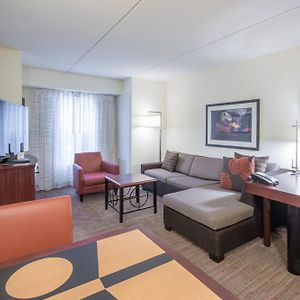 One-Bedroom King Suite Mobility accessible